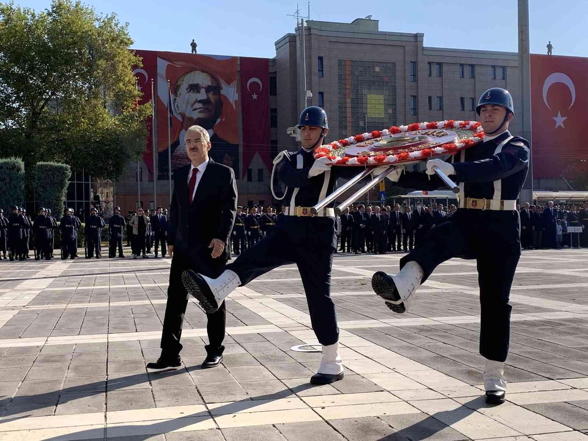 Eskişehir\'de 30 Ağustos Zafer Bayramı düzenlenen törenle kutlandı