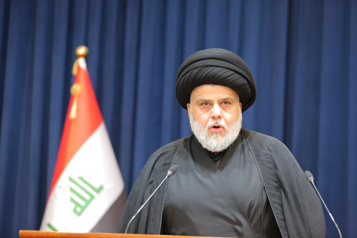 Irak\'ta Şii lider Sadr, destekçilerine 1 saat içinde alandan çekilmeleri çağrısı yaptı