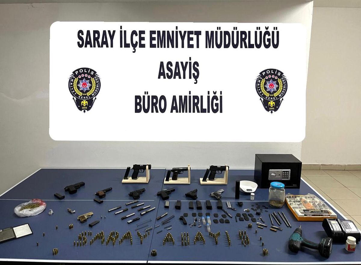 Tekirdağ Emniyetinden uyuşturucu ve silah operasyonu