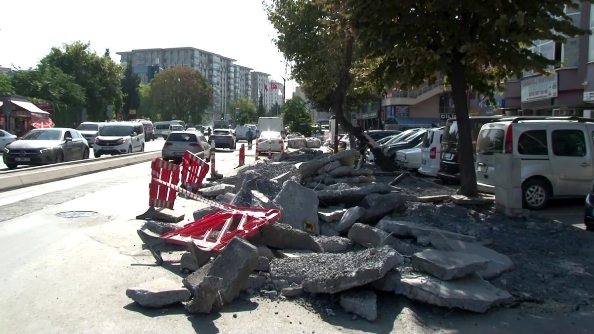 Vatandaşlardan İBB\'ye "kaldırım" tepkisi: "Ne amaçla yapılıyor bilmiyoruz"