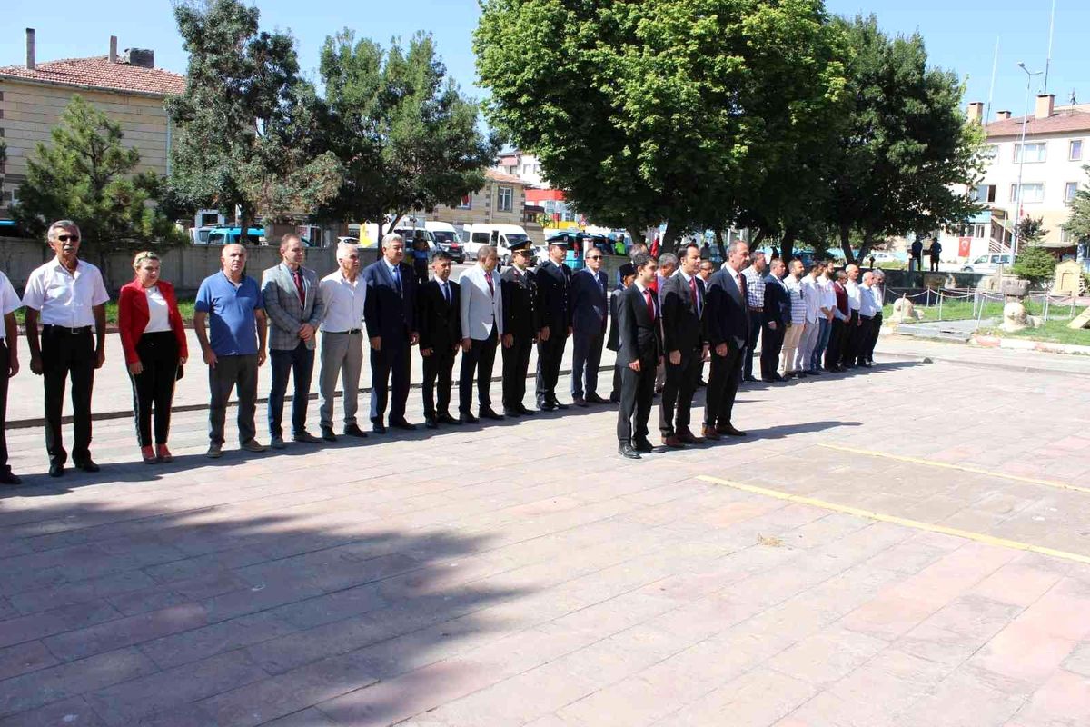 Zafer Bayramı Tomarza\'da Kutlandı