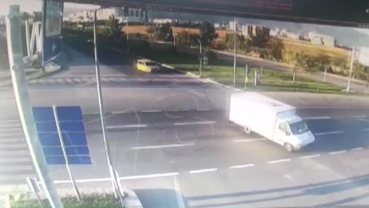 2 kişinin öldüğü kazanın güvenlik kamerası görüntüleri ortaya çıktı