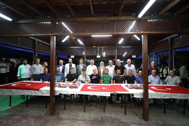 Av sezonu başladı! Balıkçılar 'Vira Bismillah' diyerek ilk ağları atmaya başladı Av sezonu başladı! Balıkçılar 'Vira Bismillah' diyerek ilk ağları atmaya başladı