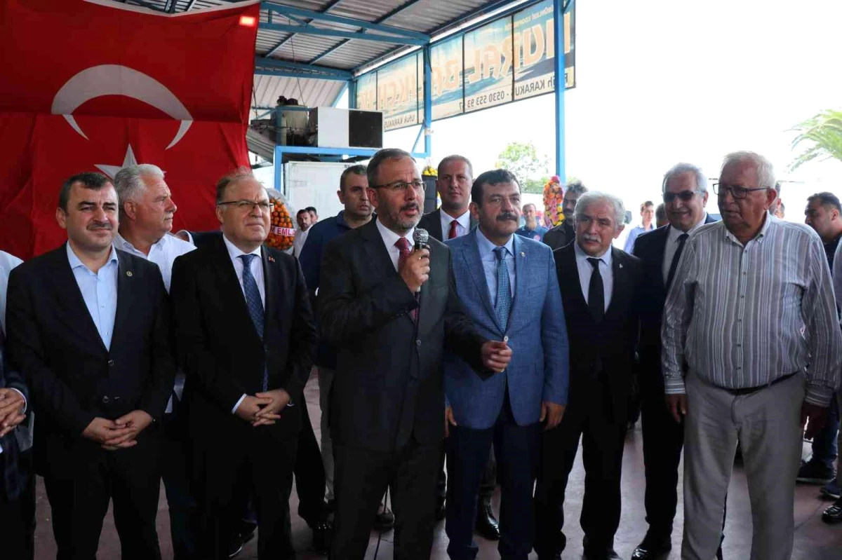 Bakan Kasapoğlu, balıkçılara bereketli sezon dileğinde bulundu