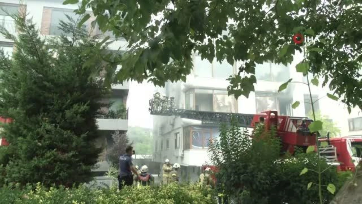 Bakırköy\'de güzellik merkezi alev alev yandı
