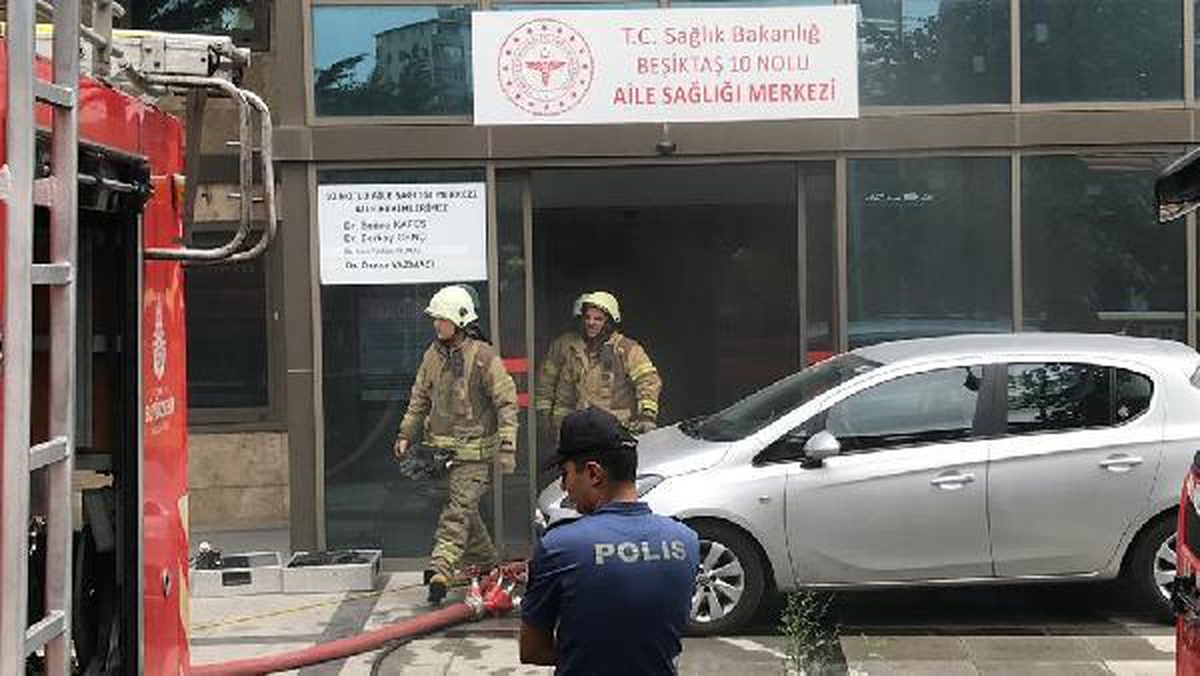 BEŞİKTAŞ\'TA HASTANE EK BİNASINDA YANGIN-1
