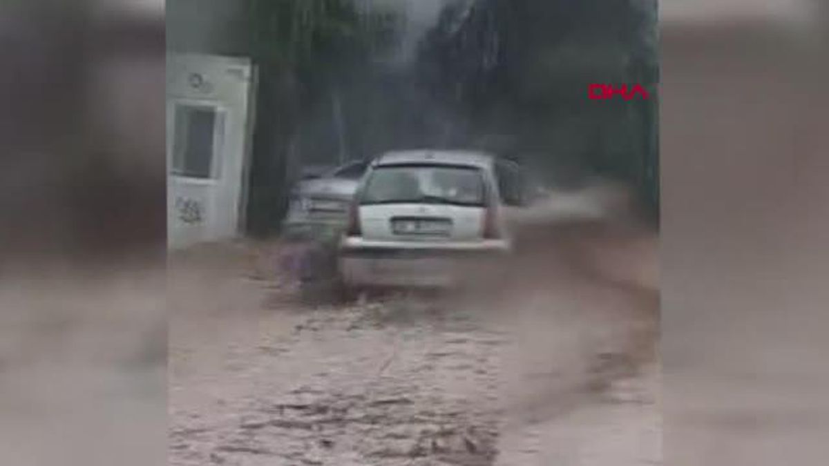 Bursa'yı fırtına, sağanak ve dolu vurdu (2)