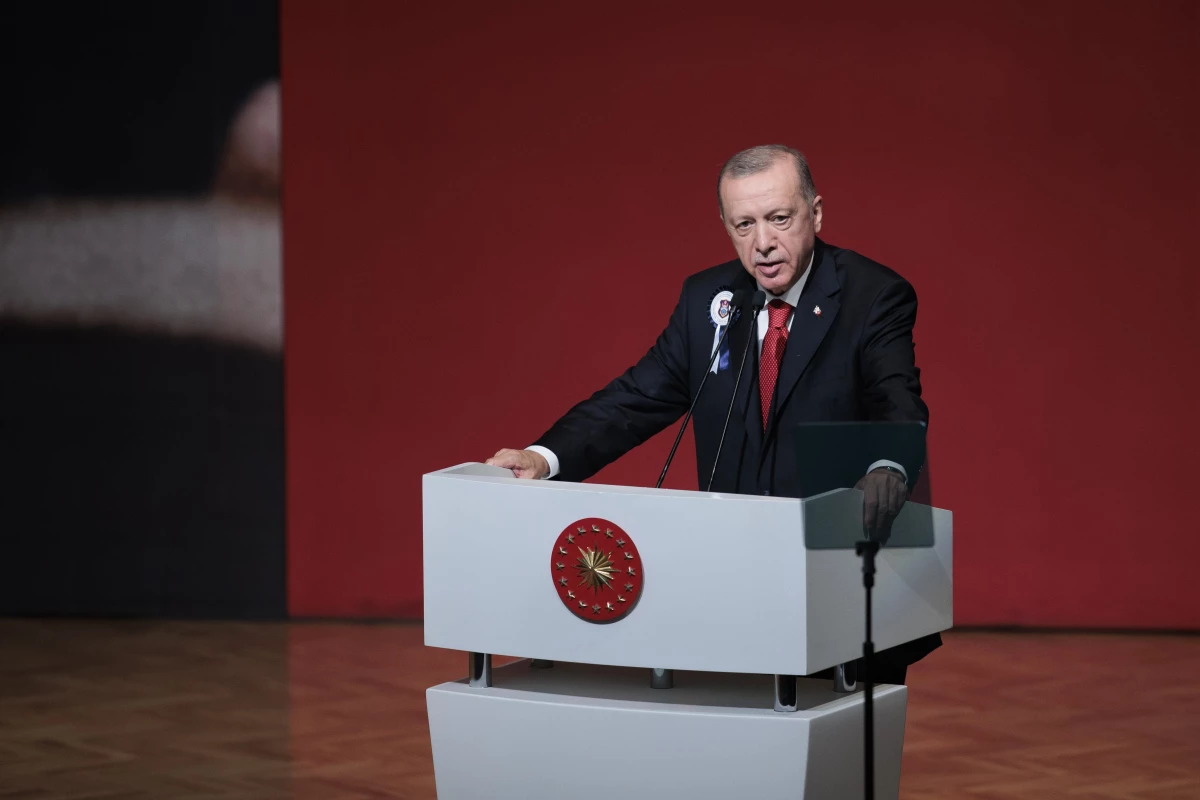 Cumhurbaşkanı Erdoğan, MSÜ Deniz ve Hava Harp Okulu Diploma Alma ve Sancak Devir Teslim Töreni\'nde konuştu: (2)