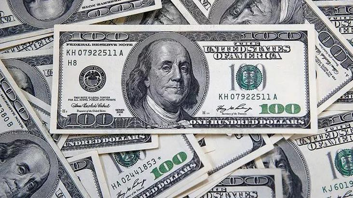 Dolar/TL kuru güne 0.01 lira artarak başladı