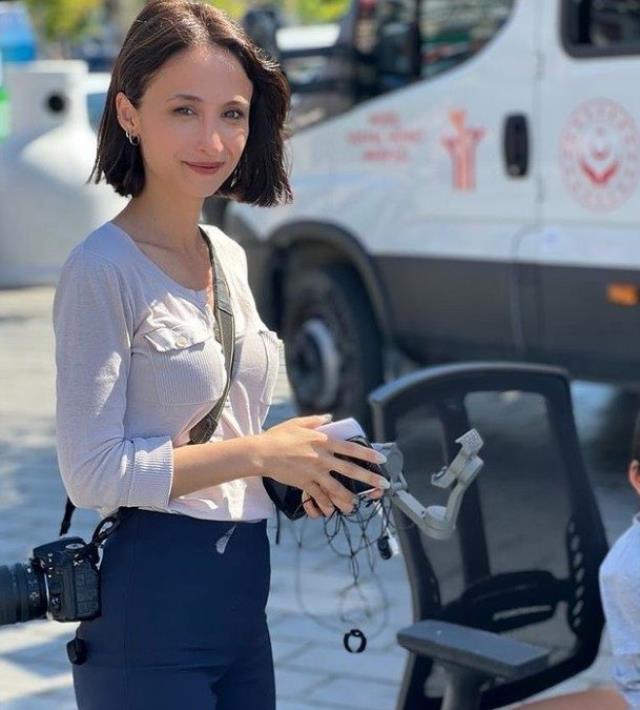 Melek Bezaroğlu'nun hayatını kabusa çeviren eski sevgili tutuklandı Melek Bezaroğlu'nun hayatını kabusa çeviren eski sevgili tutuklandı