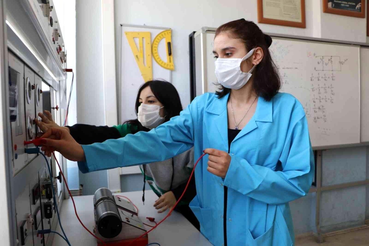 Mesleki Eğitim Merkezlerine ilgi artıyor