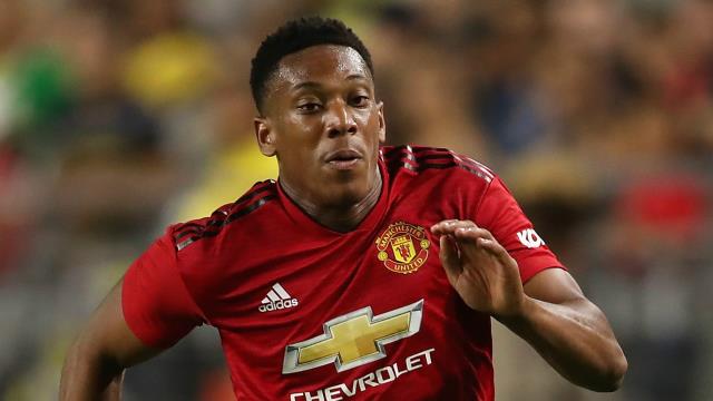 Trabzonspor transferde çıtayı arşa taşıdı! Fransız yıldız Anthony Martial için bomba teklif Trabzonspor transferde çıtayı arşa taşıdı! Fransız yıldız Anthony Martial için bomba teklif