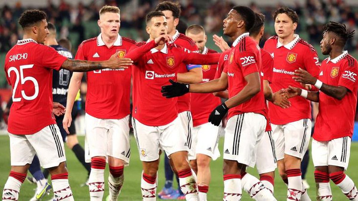 Trabzonspor\'da bomba transfer harekatı! Manchester United\'ın yıldızına teklif sunuldu