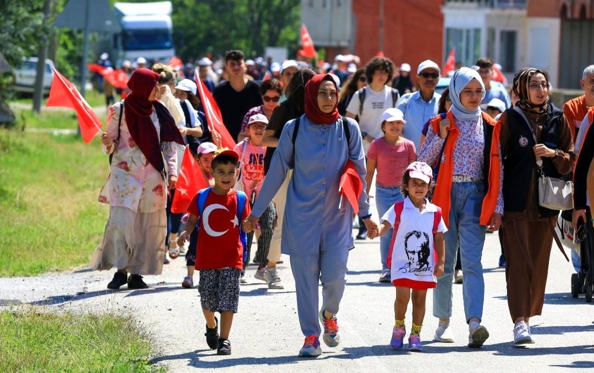 Uşak Belediyesi\'nden Dumlupınar\'a ziyaret