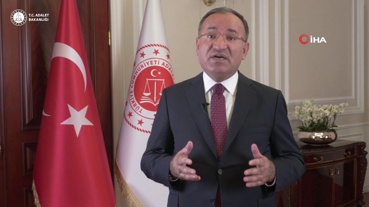 Adalet Bakanı Bekir Bozdağ\'ın Adli yıl mesajı: "Türk yargısı bağımsız ve tarafsızdır"