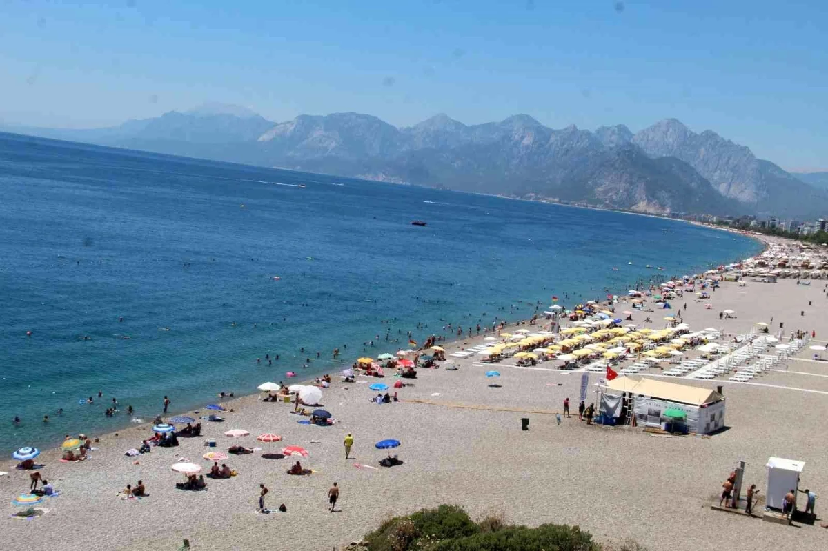 Antalya haberi: Antalya\'ya gelen turist sayısı 9 milyonu geçti, hedef 12 milyon