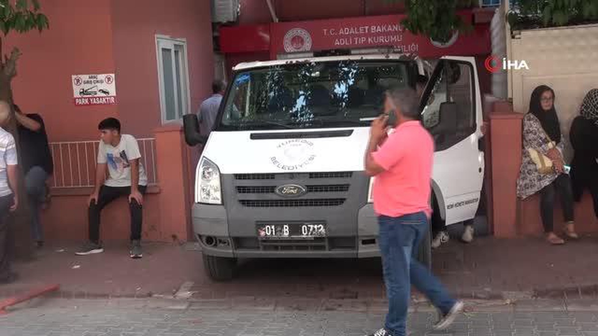 Boşandığı kocası tarafından başı taşla ezilerek öldüren genç kadının cenazesi toprağa verildi