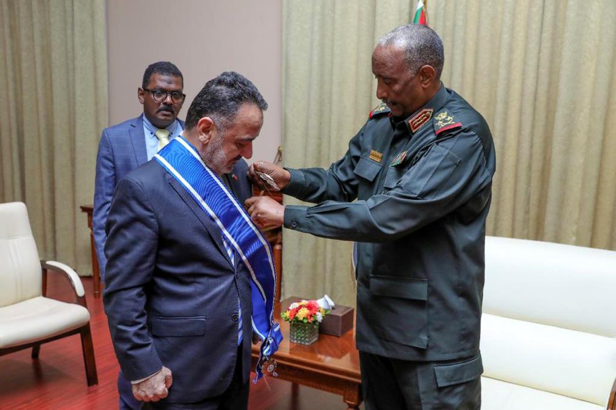 Büyükelçi Neziroğlu, Sudan\'da "Nileyn Nişanı" ile ödüllendirildi