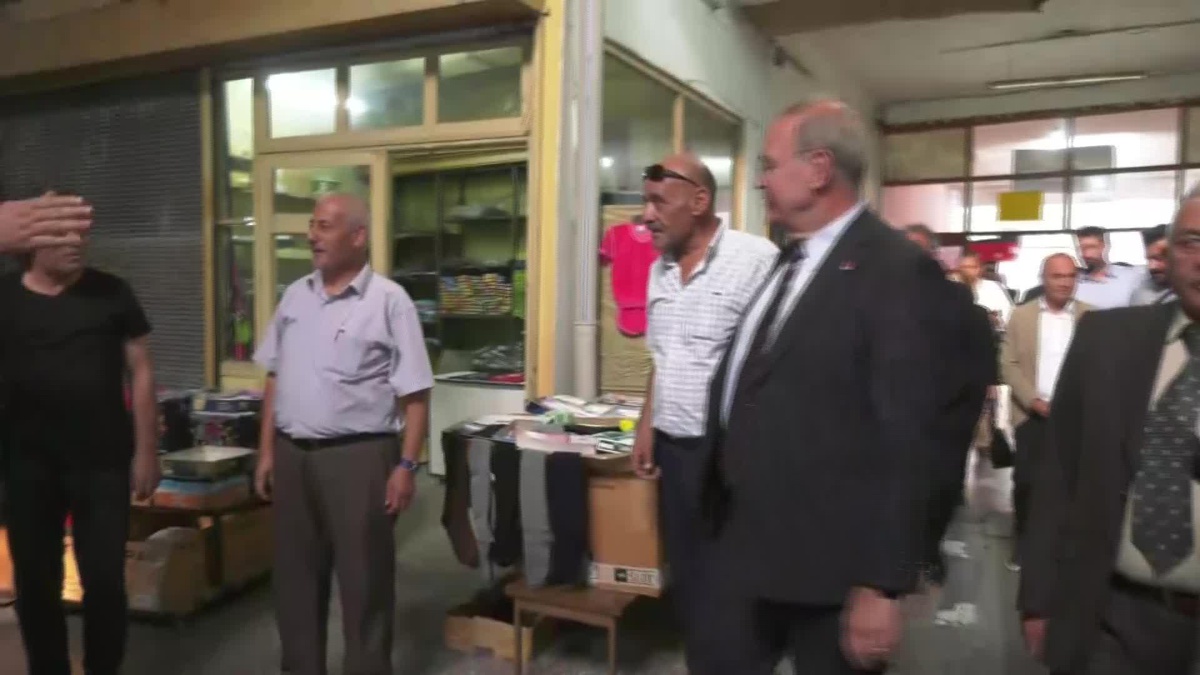 CHP Ekonomi Masası Sivas\'ta Vatandaşın Derdini Dinledi: "Akşam Yatıyorsun, Sabah Kalklıyorsun Zam. Fakir Aile Nasıl Geçinecek?"
