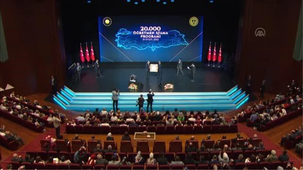 Cumhurbaşkanı Erdoğan, 20.000 Öğretmen Atama Töreni\'ne katıldı