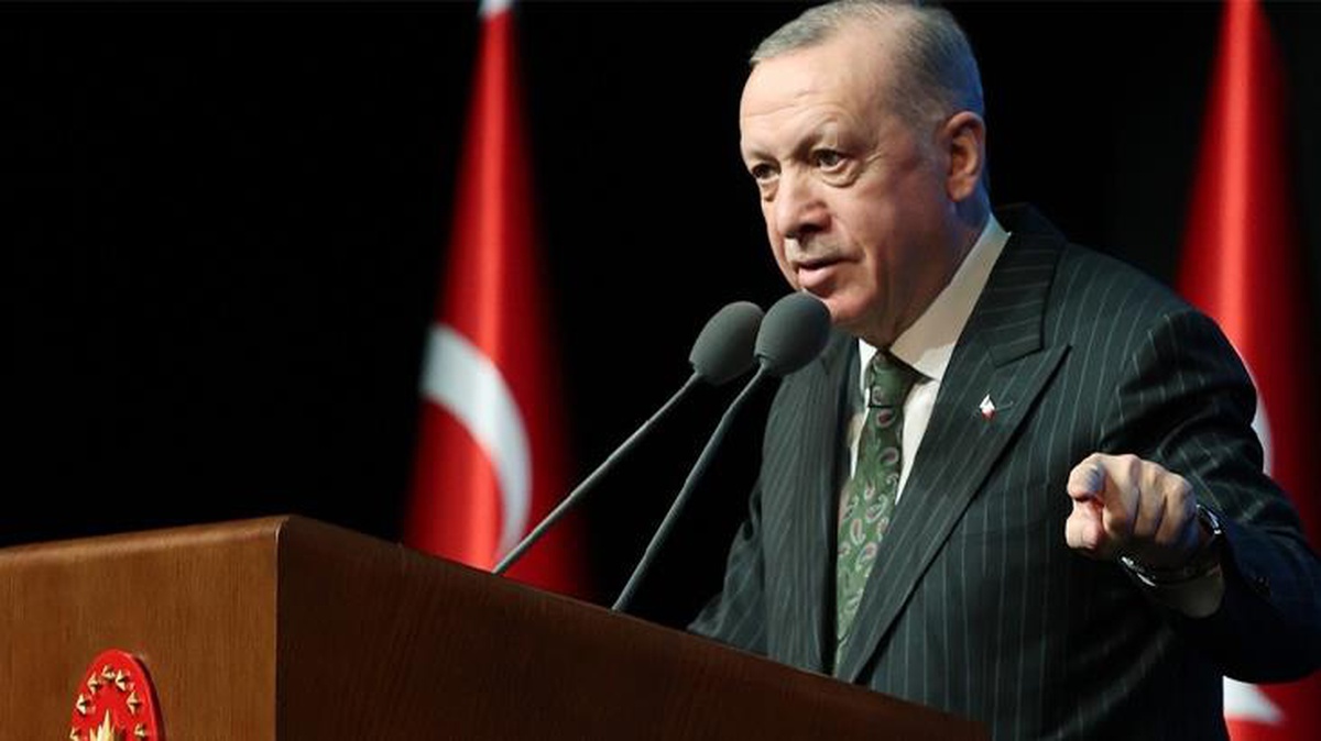 Cumhurbaşkanı Erdoğan, üstü kapalı şekilde muhalefete yüklendi: Birileri, adalet sistemimizi suç çetelerinin kirli oyunlarına kurban etmeye çalışıyor