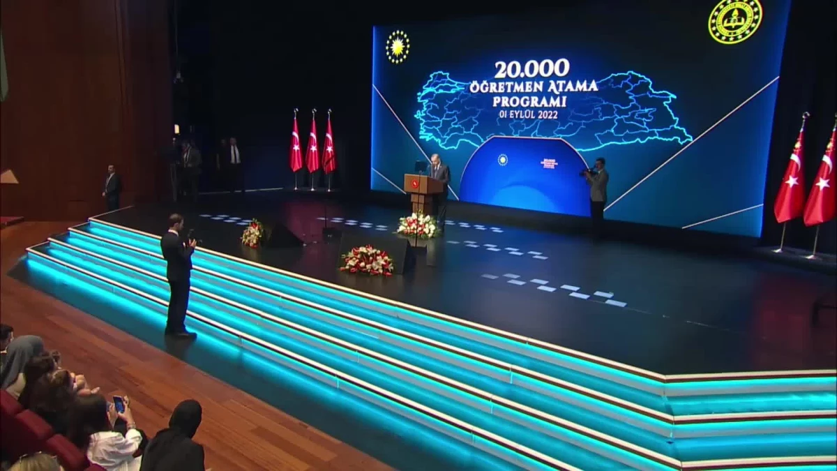 Cumhurbaşkanı Erdoğan: "Eğitimi siyasete meze yapmak doğru yaklaşım değildir"