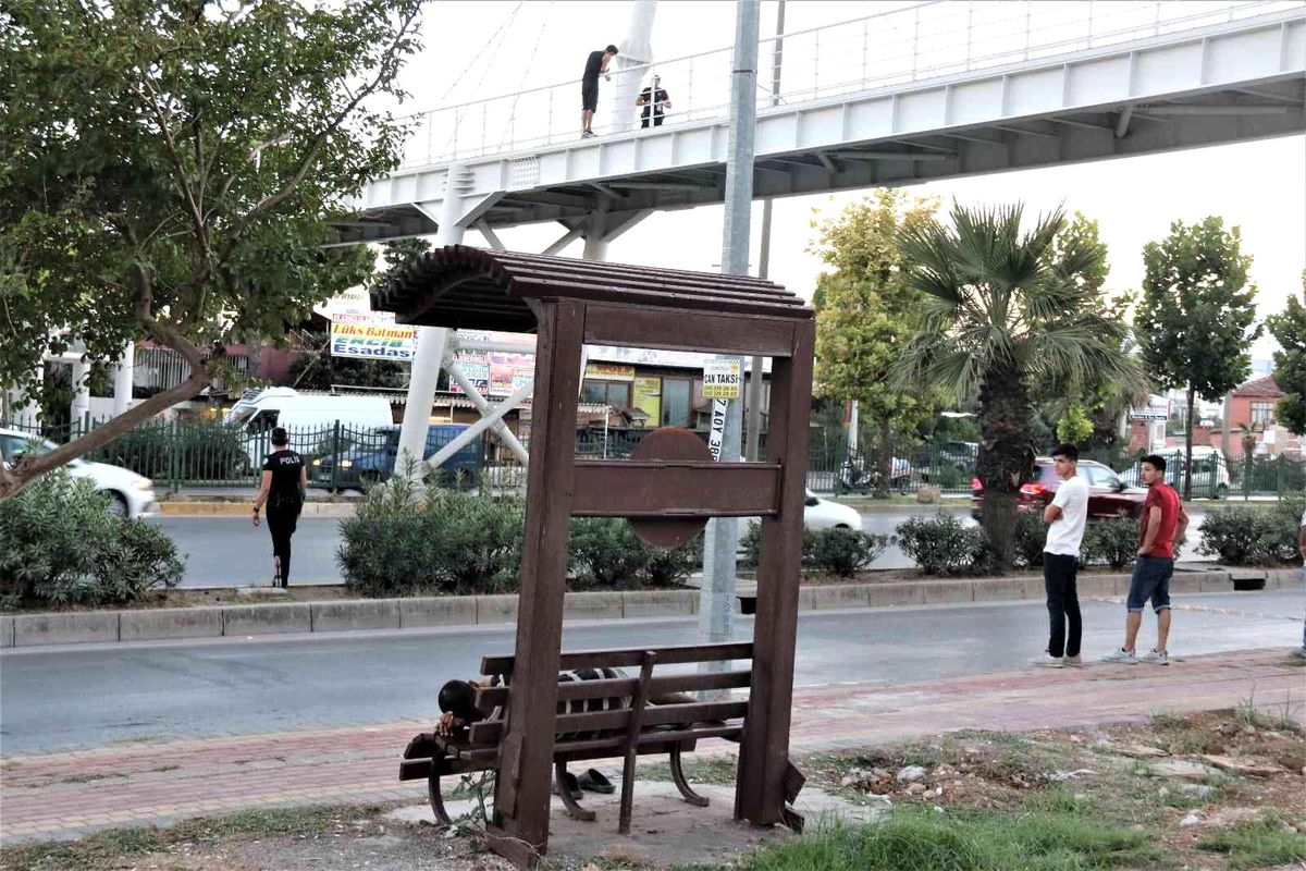 İntihar teşebbüsü ekipleri alarma geçirdi, onun ruhu bile duymadı