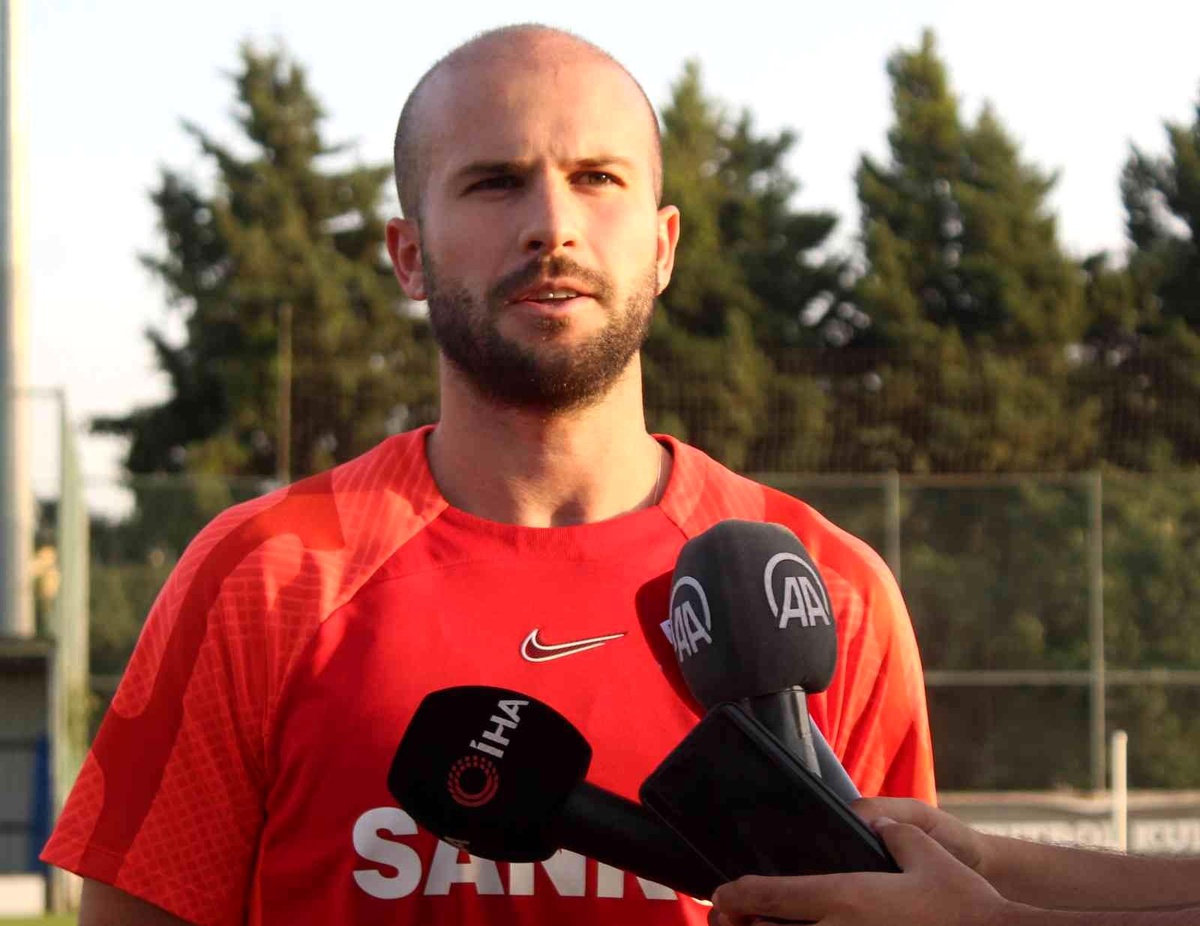 Joao Figueiredo: "Hedefim en az 20 gol atmak"