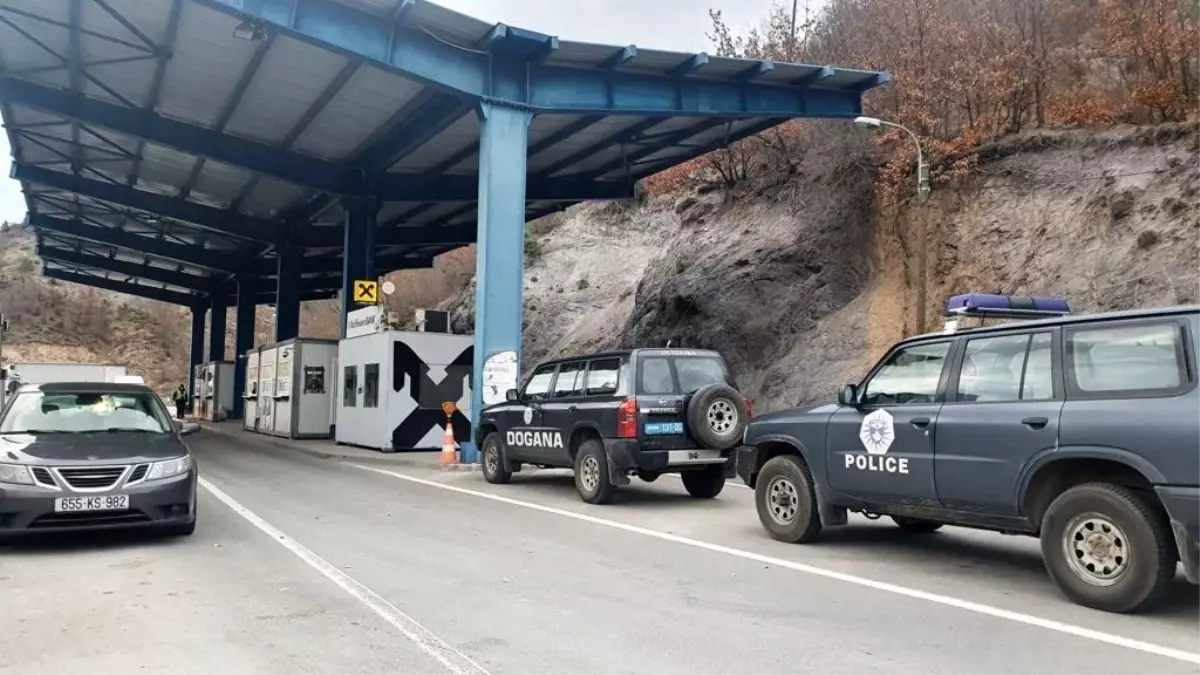 Kosova Başbakanı Albin Kurti: "Sırp plakalarının değiştirilmesi için 31 Ekim\'e kadar süre verildi"