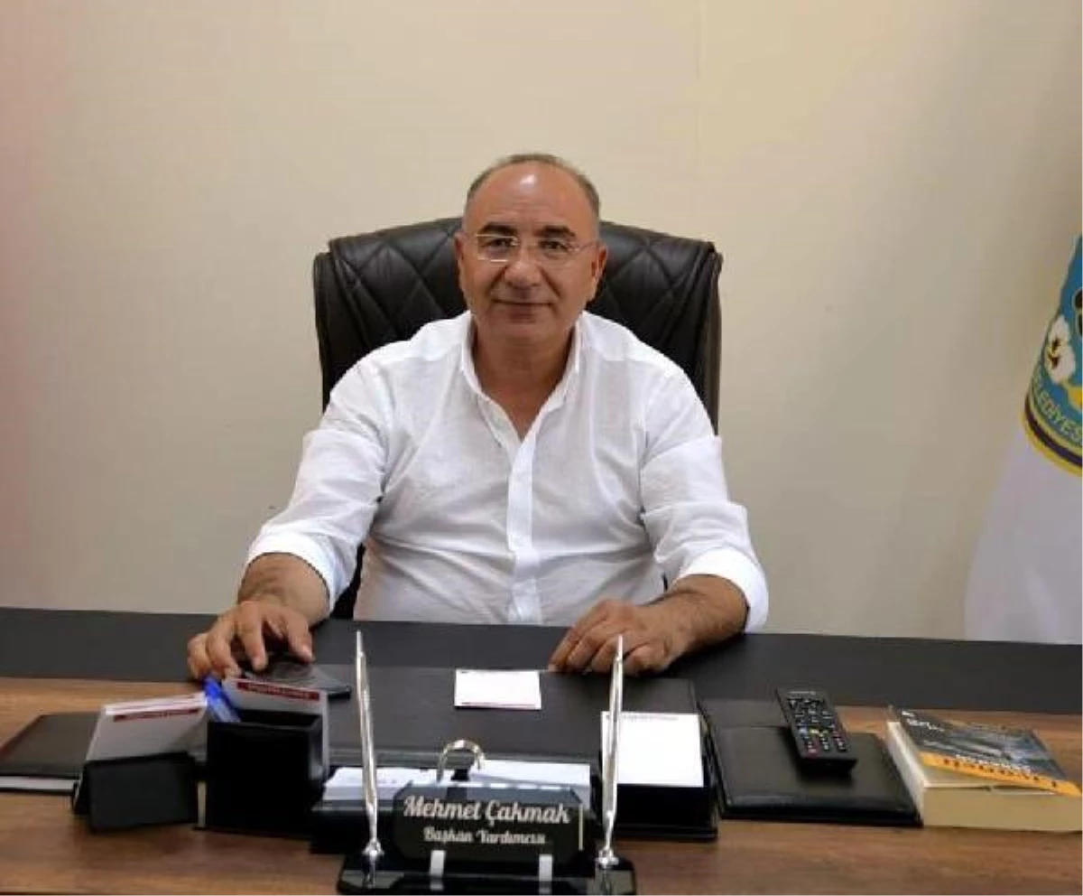 Menemen Belediyesi Başkan Yardımcısı Mehmet Çakmak\'ı darbeden 2 şüpheliye gözaltı
