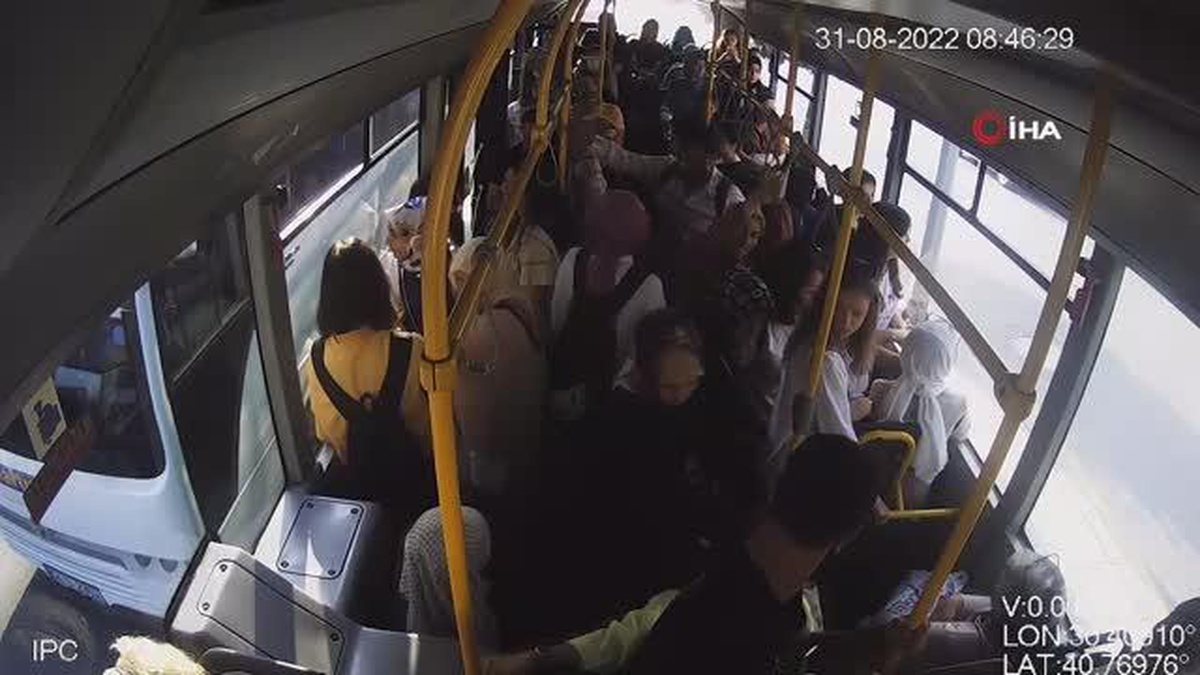 Otobüste fenalaşan yolcu için güzergahını değiştirdi