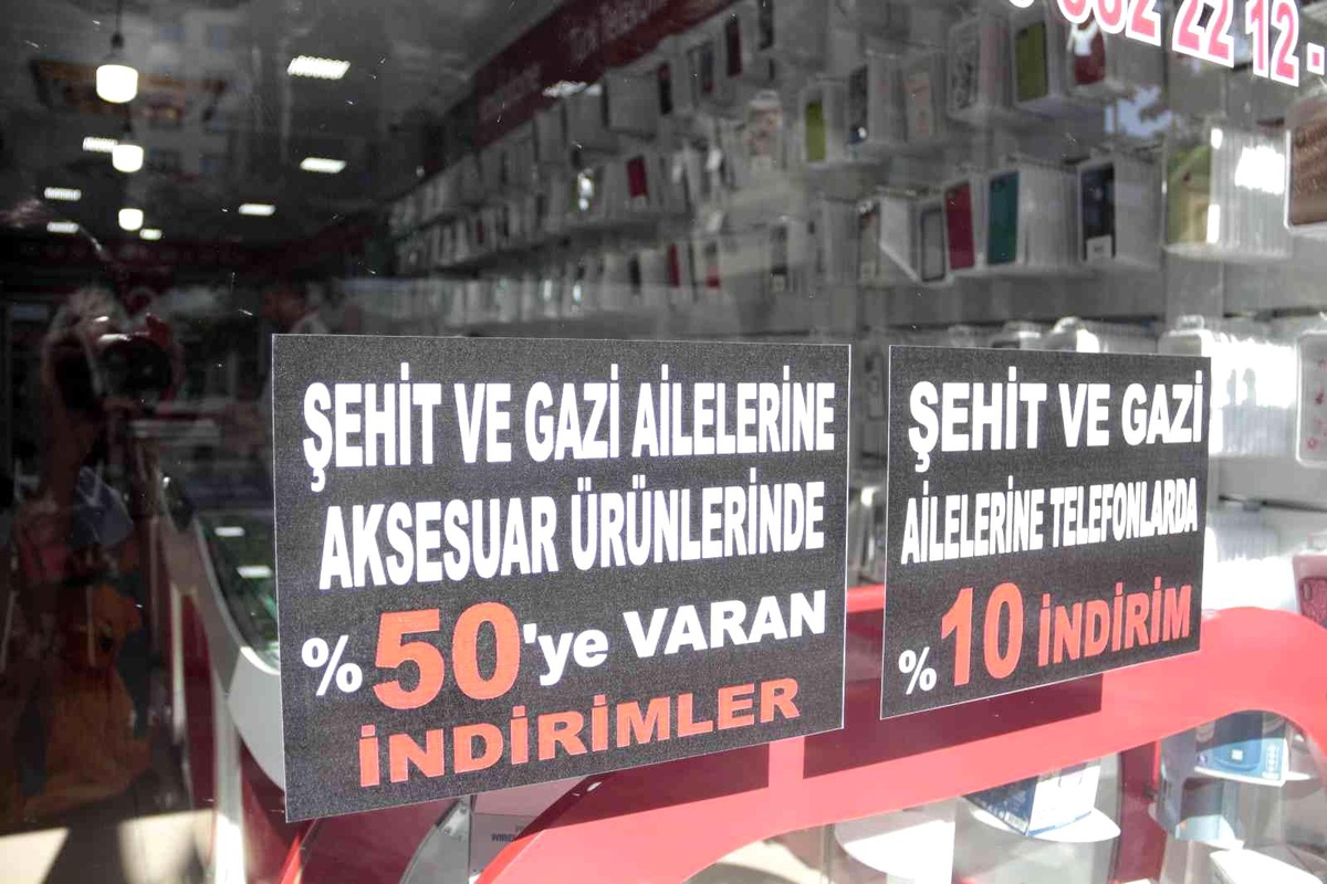 Telefon satıcısından şehit ve gazi ailelerine jest