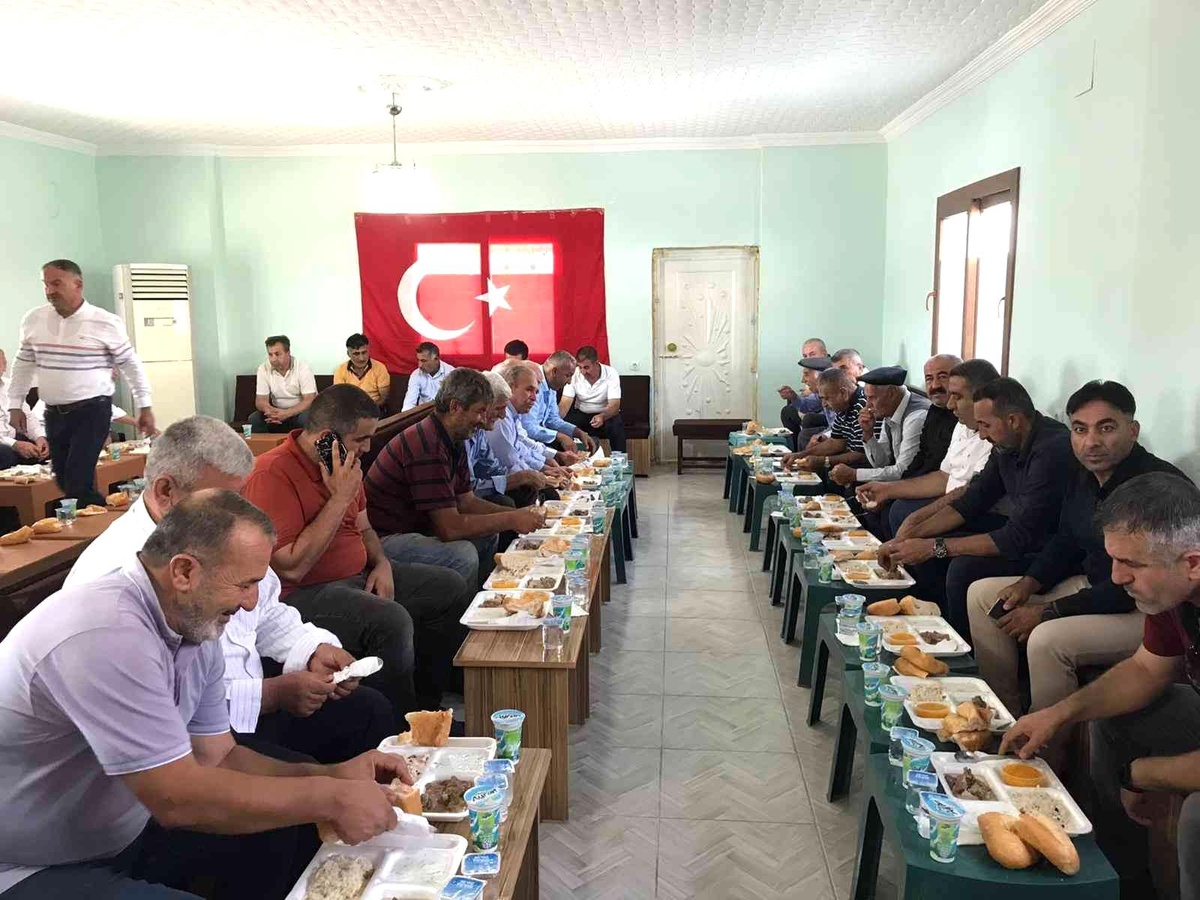 Teröristlerin katlettiği baba ile oğlu için mevlit okutuldu