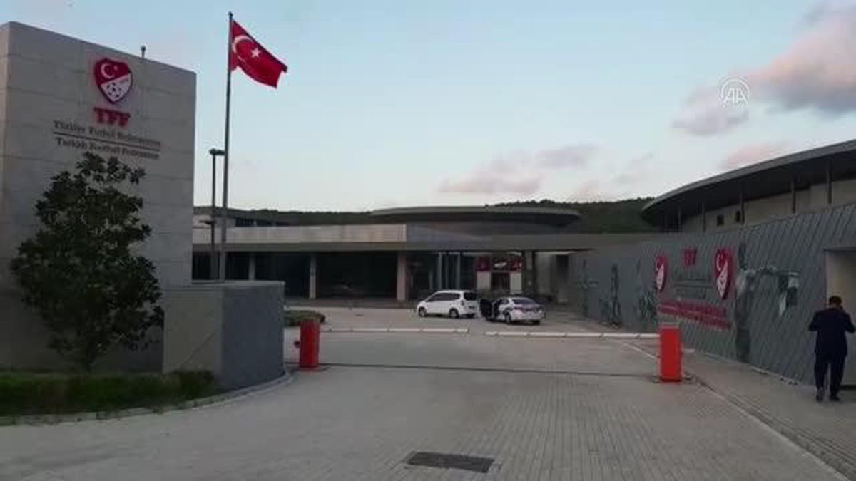 TFF binasına silahla ateş açıldı (1)