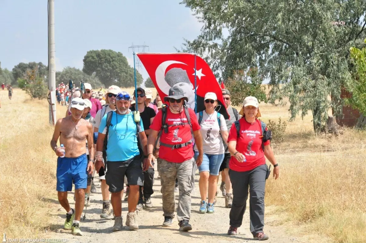 Zafer Yolu Kafilesi Uşak\'ta