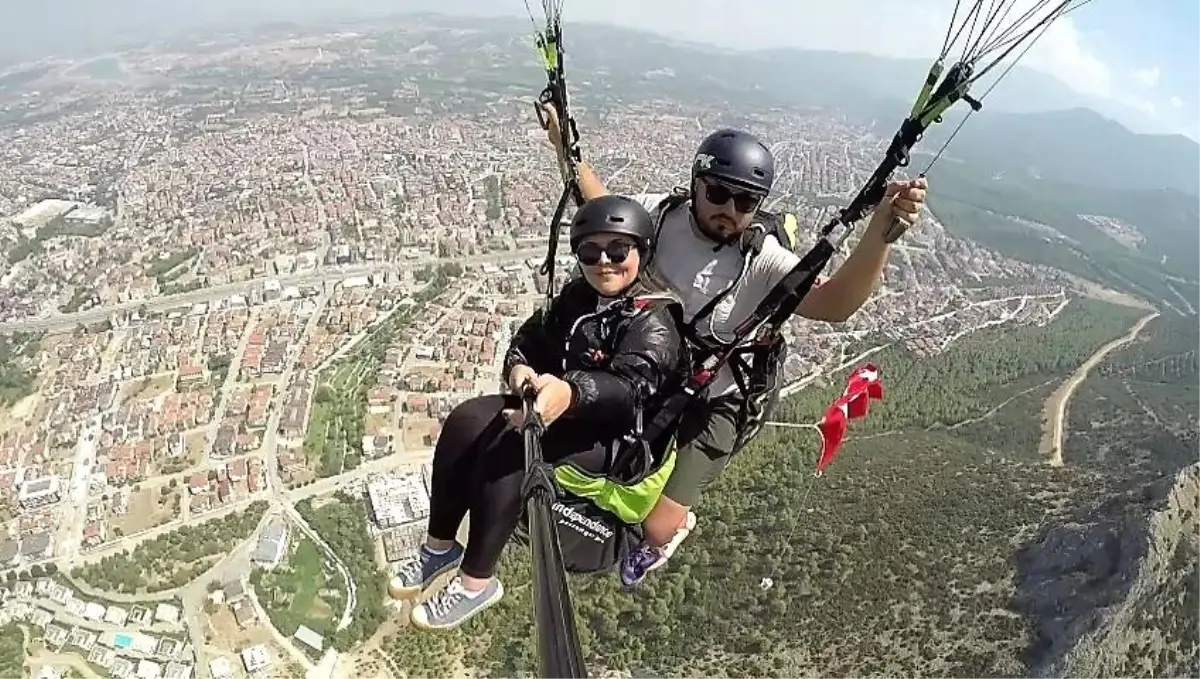 Zaferin 100. yılı anısına 100 atlayış gerçekleştirildi