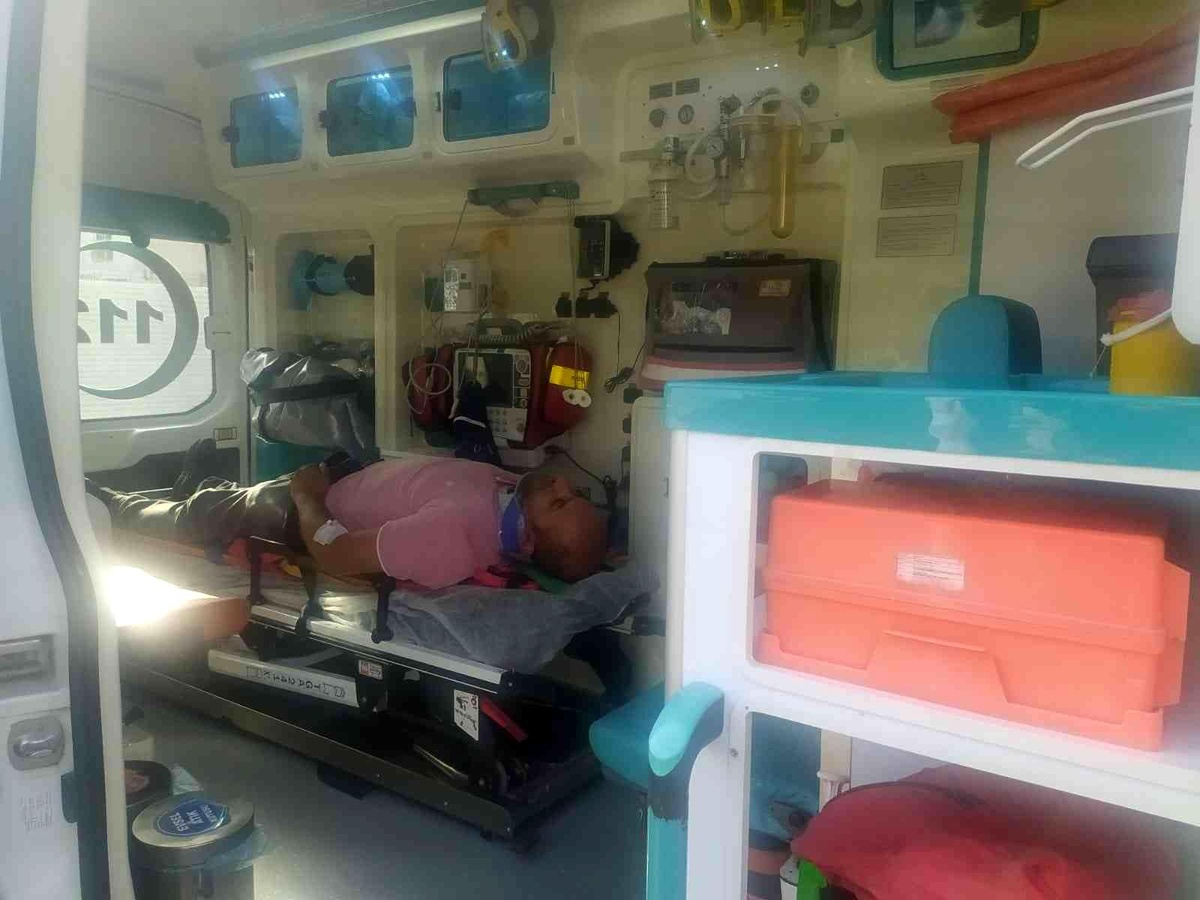 Adıyaman\'da iki otomobil çarpıştı: 3 yaralı