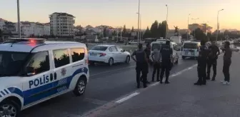 Akaryakıt istasyonunda karşılaştığı eski eşini tornavidayla yaraladı