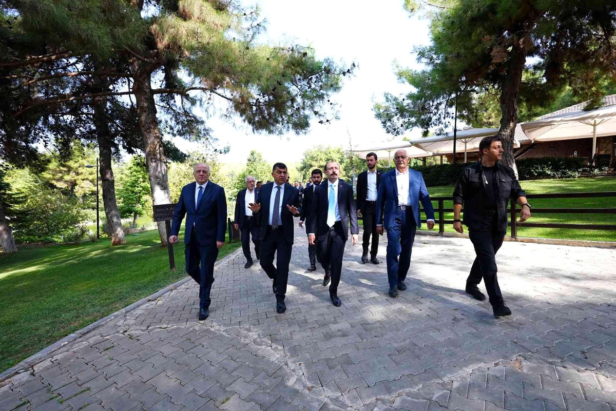 Bakan Muş, Dülük Tabiat Parkı\'nı gezdi