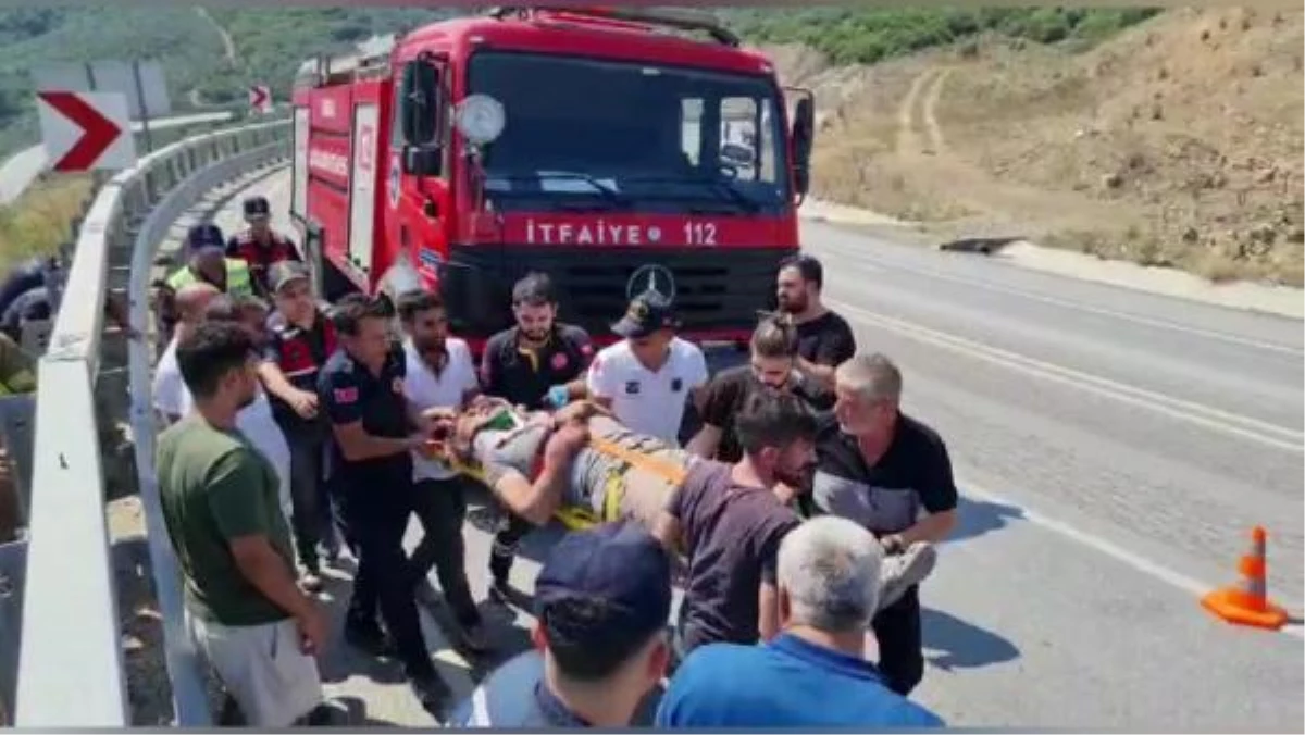 Bursa\'da uçuruma yuvarlanan kamyonun şoförü yaralandı