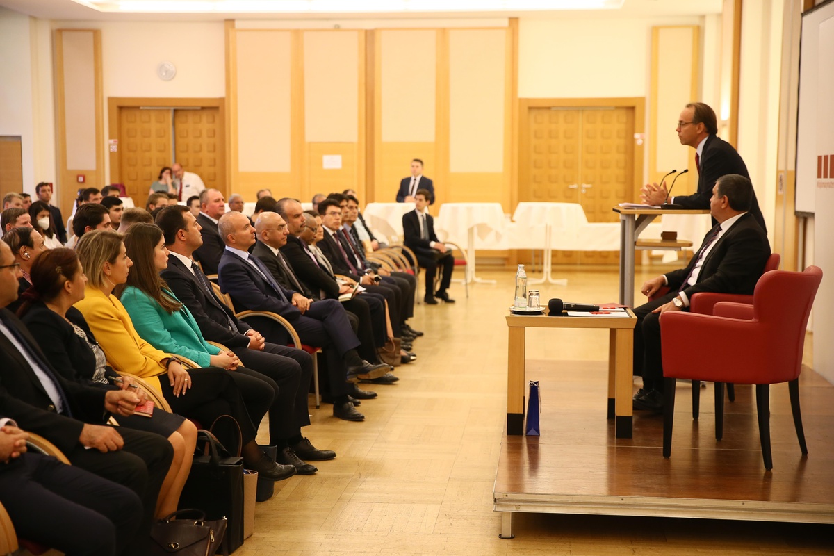 Dışişleri Bakan Yardımcısı Kaymakcı: "Savaş, AB ile ilişkileri canlandırmak için fırsat olabilir"