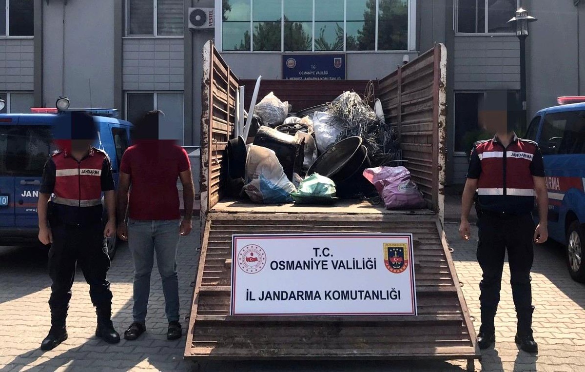 Evlerden bakır kazan ve leğen çalan şüpheli yakalandı