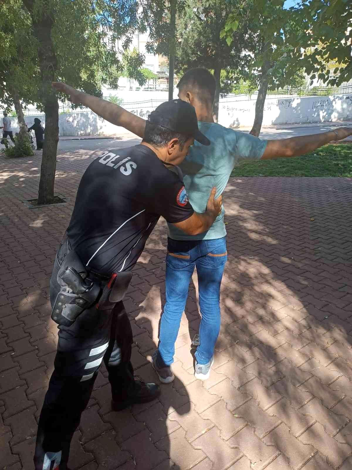 Gaziantep\'te 7 noktada 2 bin kişi kontrol edildi