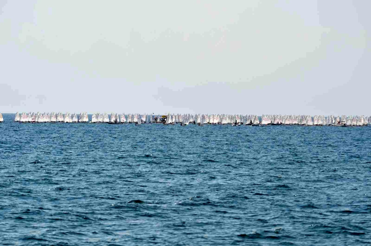 Marmara Denizi\'nde uluslararası yelken yarışları başladı: 8 ülkeden 313 sporcu yarışıyor
