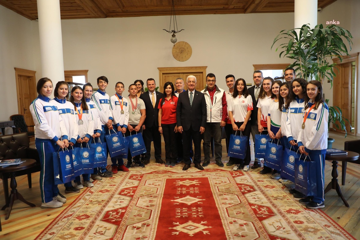 Büyükşehir sporcuları 9 ayda 180 madalya ve kupa kazandı