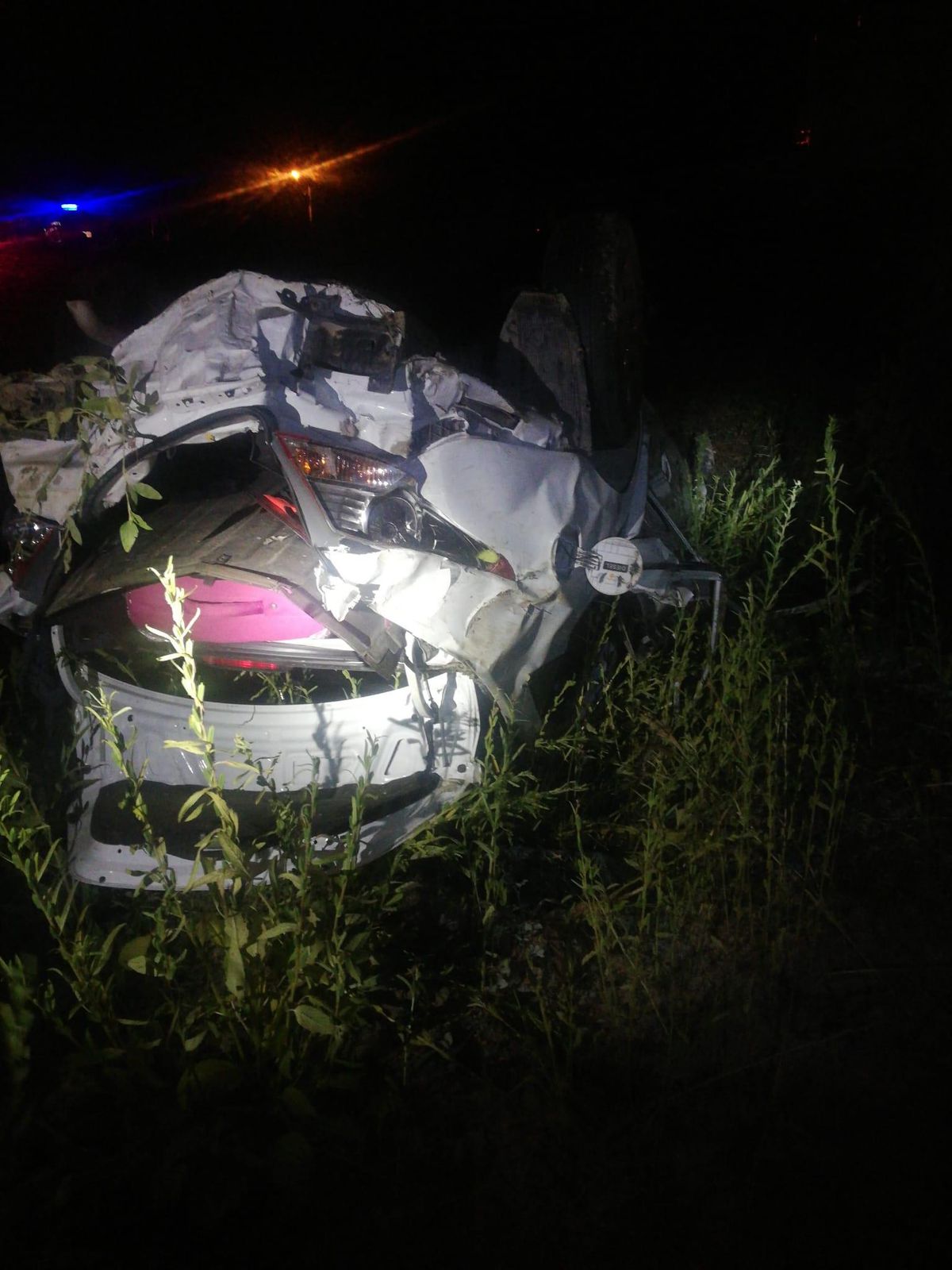Muğla\'da tarlaya devrilen otomobildeki 2 Rus öldü, 1 kişi yaralandı