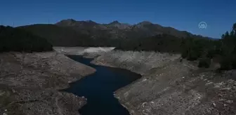 Portekiz'deki Lindoso Barajı'nda kuraklık nedeniyle su seviyesi düştü