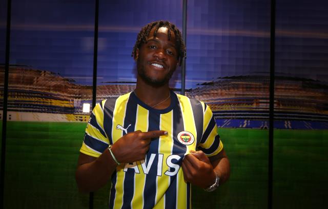 Son Dakika: Michy Batshuayi resmen Fenerbahçe'de! İşte bonservis ücreti Son Dakika: Michy Batshuayi resmen Fenerbahçe'de! İşte bonservis ücreti