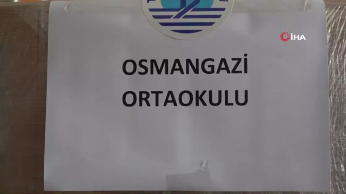 Tuzla\'da okuyan 50 bin öğrenciye kırtasiye desteği