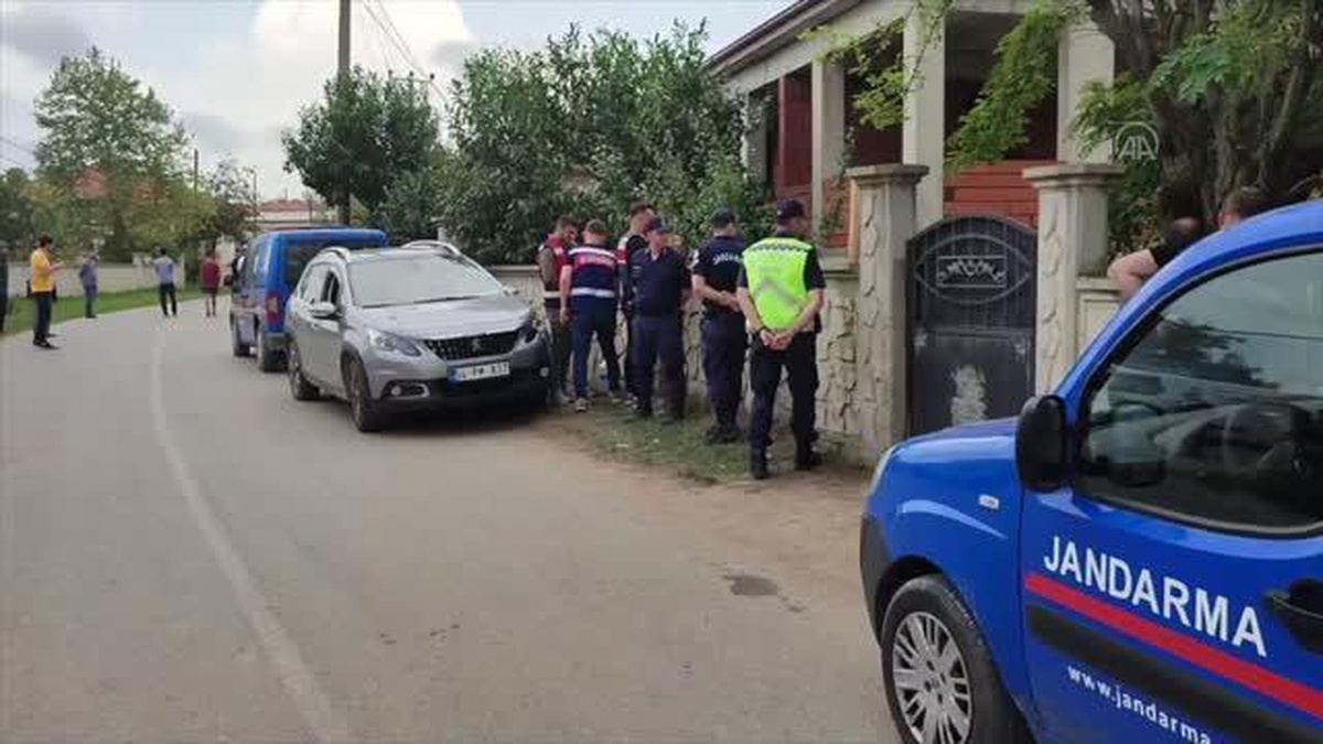 Sakarya\'da amcası tarafından silahla vurulan kişi hayatını kaybetti